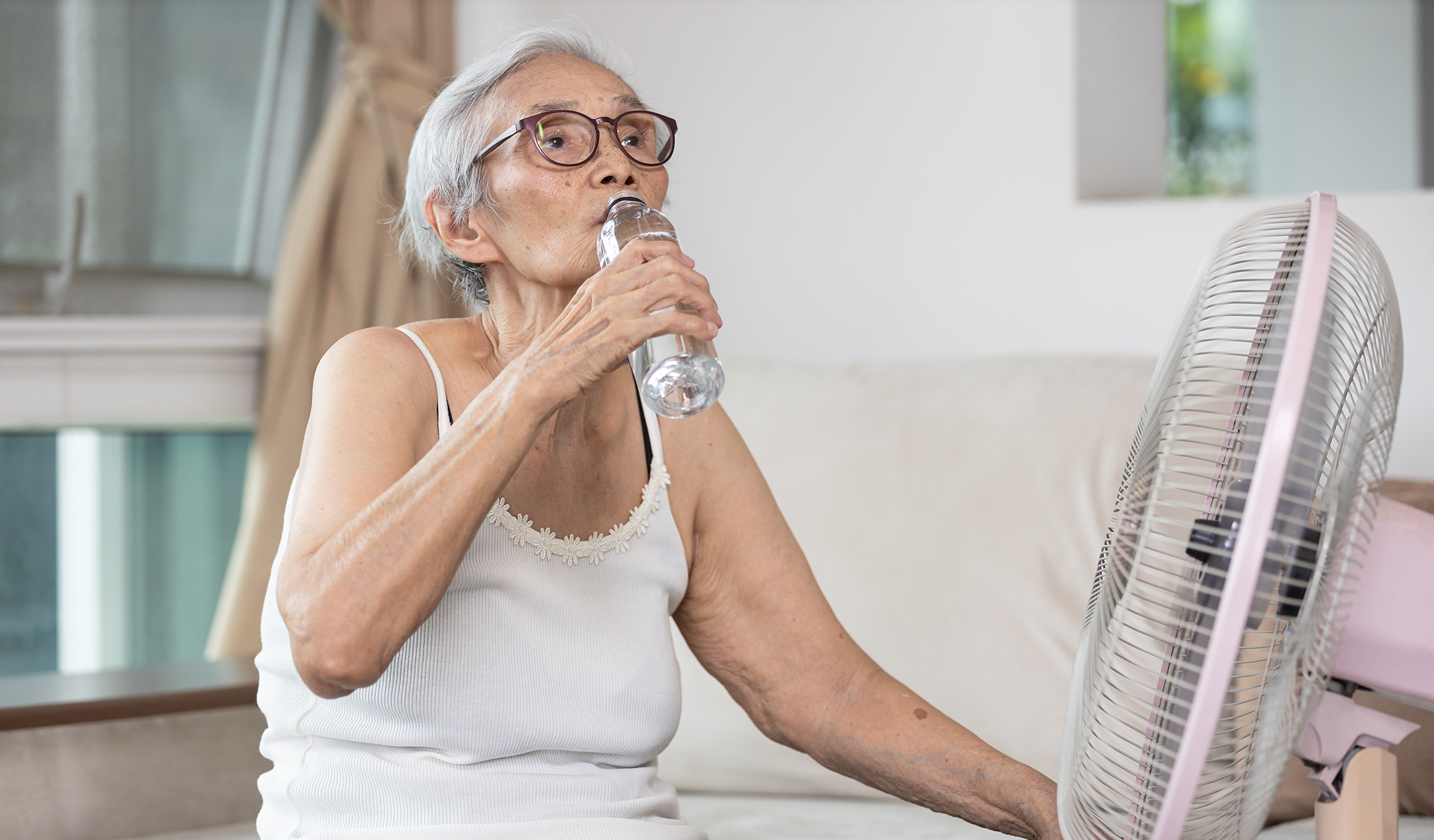 Five reasons to look after elderly neighbours in heatwaves